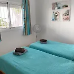 Brisas Del Mar 公寓 阿德耶