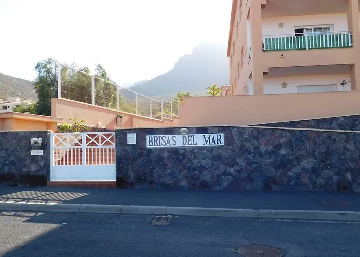 Brisas Del Mar * אדחה